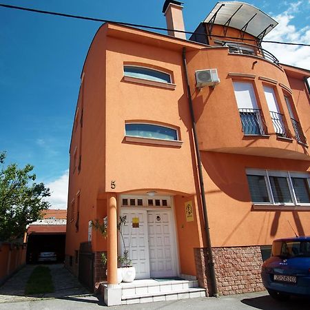 The Wallaby House Hostel Ζάγκρεμπ Εξωτερικό φωτογραφία